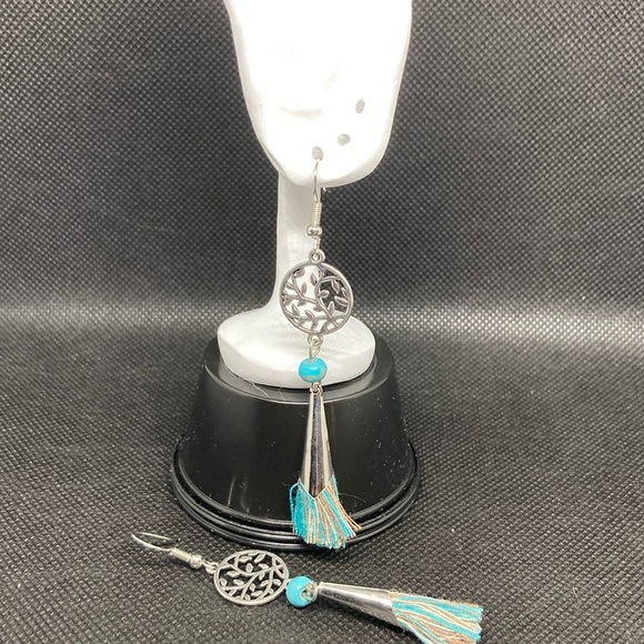 *BOGO Free* turquoise and silver tassel earrings - Picture 1 of 1